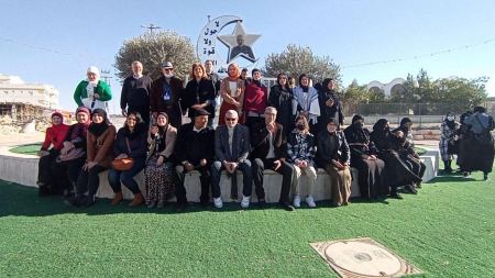 حورة : تستضيف معرض الرسومات "وقفة عز"